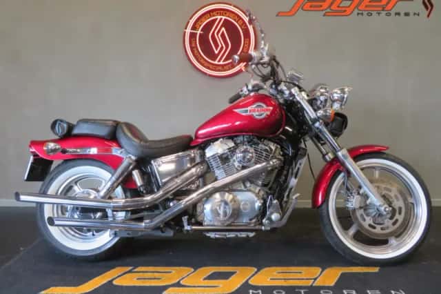 Honda VT 1100 (1994) thumbnail 1