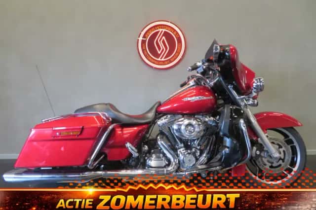 Harley-Davidson Street Glide (2012) thumbnail 1