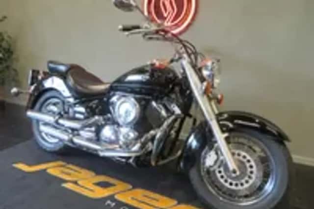 Yamaha XVS 1100 Dragstar (2001) thumbnail 2