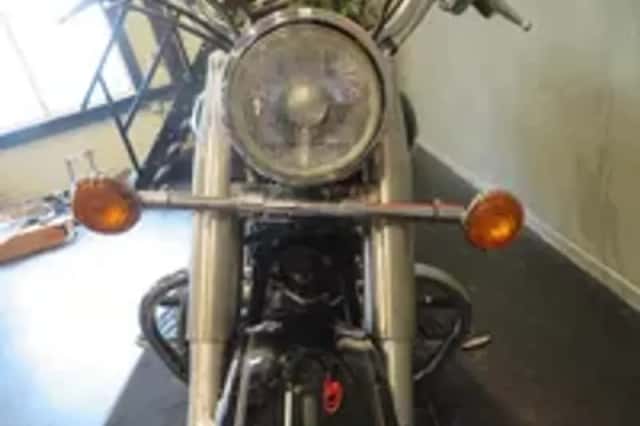 Yamaha XVS 1100 Dragstar (2001) thumbnail 4