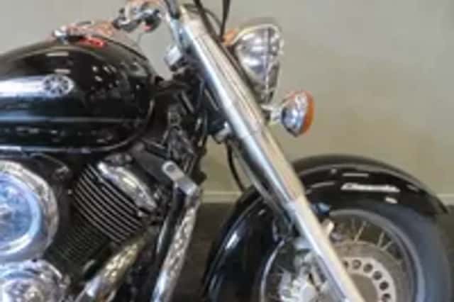 Yamaha XVS 1100 Dragstar (2001) thumbnail 6