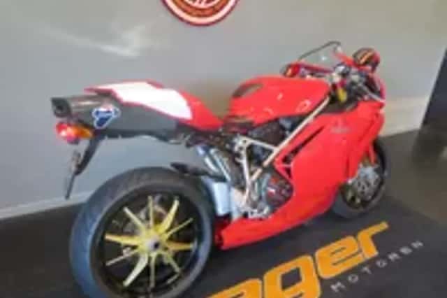 Ducati Super Sport 749 S (2003) thumbnail 3