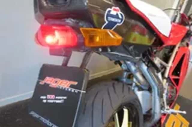 Ducati Super Sport 749 S (2003) thumbnail 4