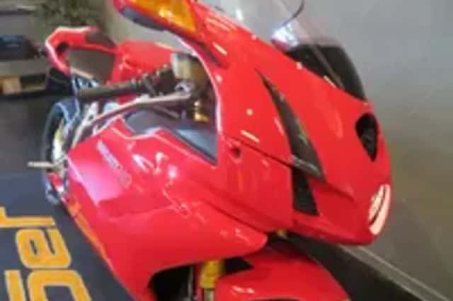 Ducati Super Sport 749 S (2003) thumbnail 5