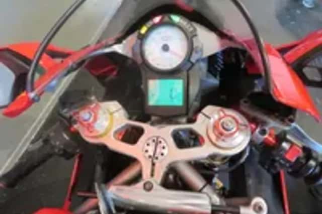 Ducati Super Sport 749 S (2003) thumbnail 6
