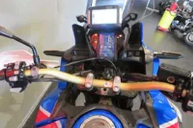 Honda CRF 1000 AFRICA TWIN (2019) thumbnail 4