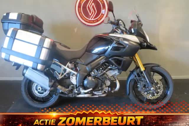 Suzuki V-Strom (2016) thumbnail 1
