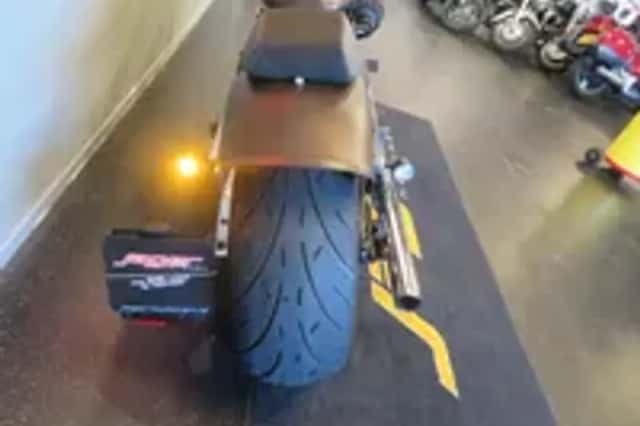 Harley-Davidson Breakout (2014) thumbnail 4