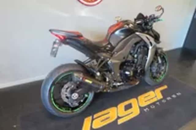 Kawasaki Z1000 (2019) thumbnail 3