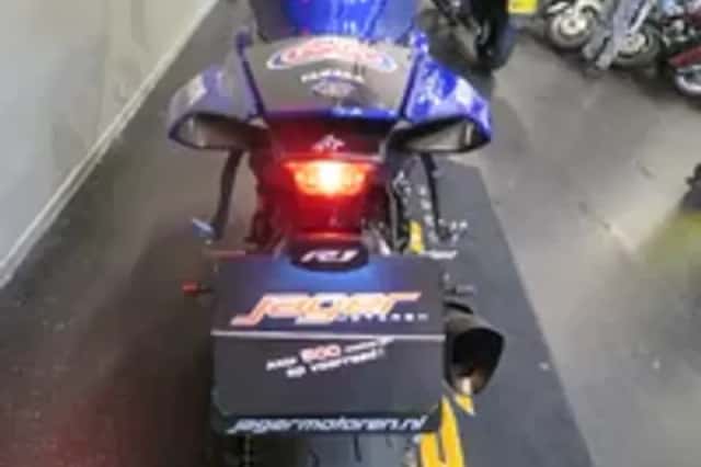 Yamaha YZF-R1 (2025) thumbnail 4