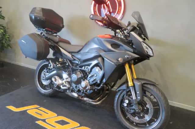 Yamaha Tracer 900 (2015) thumbnail 2