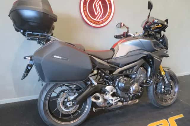 Yamaha Tracer 900 (2015) thumbnail 3