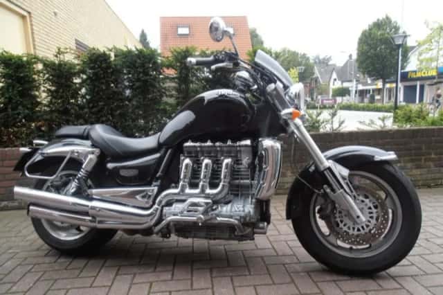 Triumph Rocket III (2004) thumbnail 1