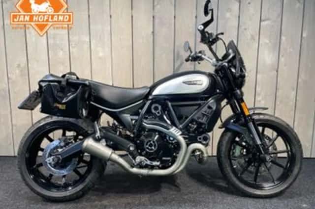 Ducati Scrambler Icon (2021) thumbnail 1