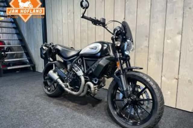 Ducati Scrambler Icon (2021) thumbnail 2