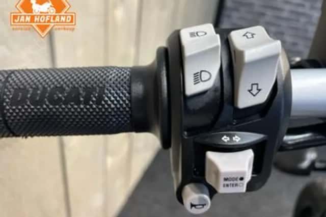 Ducati Scrambler Icon (2021) thumbnail 6