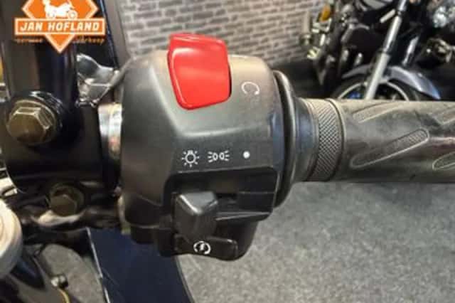 Suzuki GSF 600 S BANDIT (1997) thumbnail 6