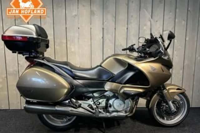 Honda NT 700 V Deauville (2006) thumbnail 1