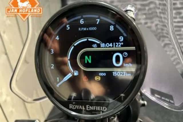 Royal Enfield Himalayan (2025) thumbnail 3