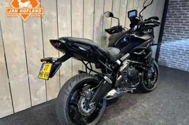 Kawasaki KLE 650 Versys (2022) thumbnail 2