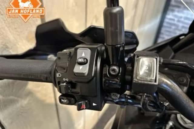Kawasaki KLE 650 Versys (2022) thumbnail 5