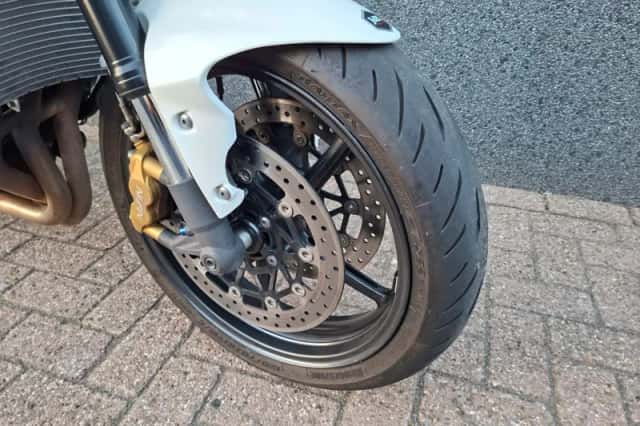 Triumph Street Triple (2011) thumbnail 5