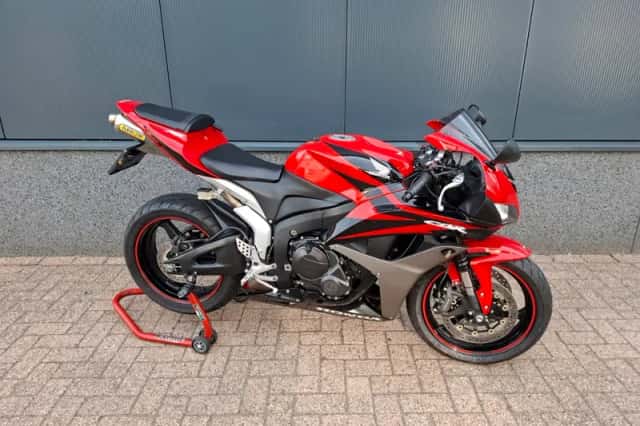 Honda CBR600RR (2007) thumbnail 2