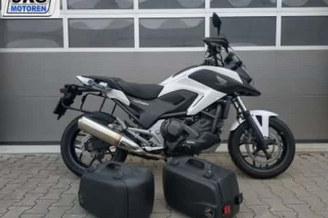 Honda NC700X (2014) thumbnail 2