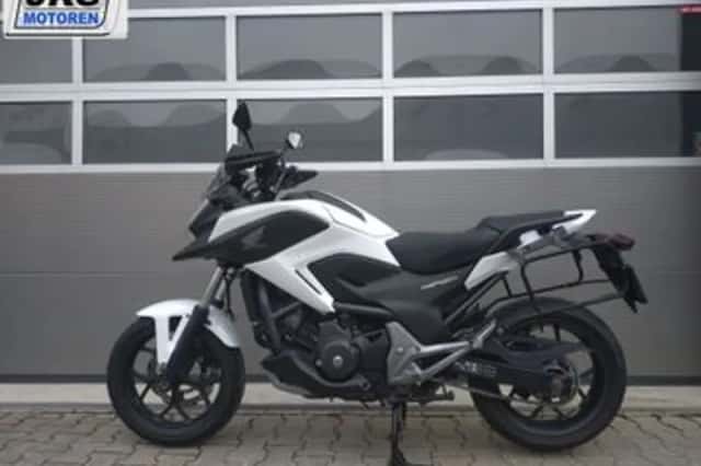 Honda NC700X (2014) thumbnail 4