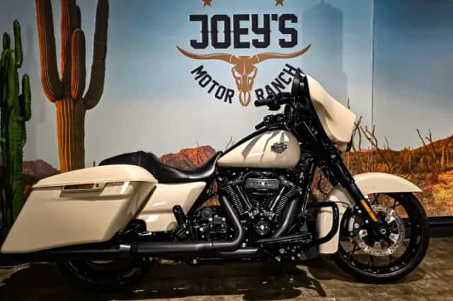 Harley-Davidson FLHXS Touring (2022) thumbnail 1