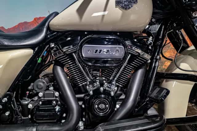 Harley-Davidson FLHXS Touring (2022) thumbnail 2