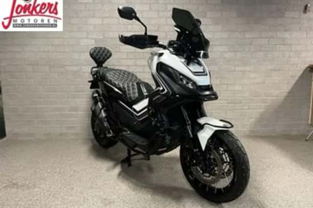 Honda X ADV (2020) thumbnail 2