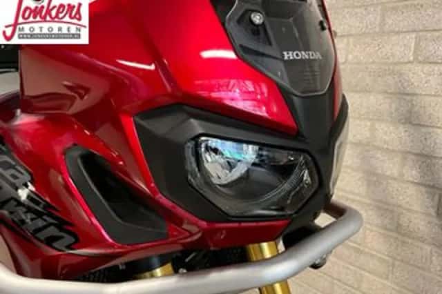 Honda CRF 1000 L AFRICA TWIN DCT (2017) thumbnail 6