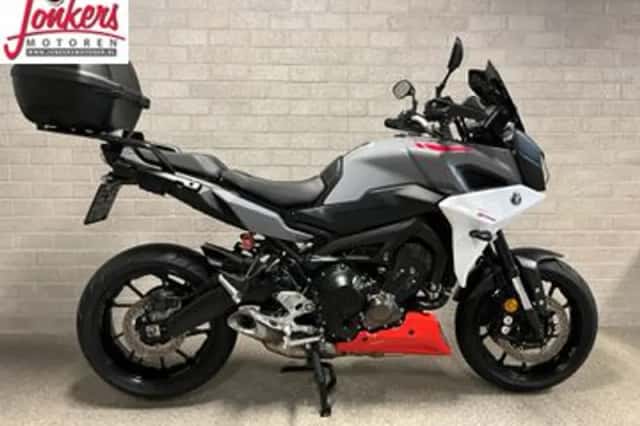 Yamaha Tracer 900 (2018) thumbnail 2