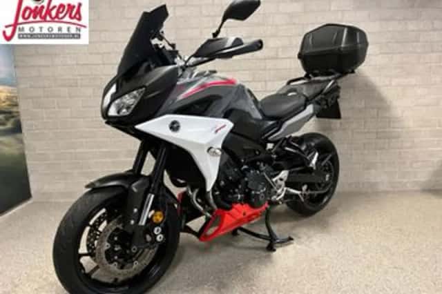 Yamaha Tracer 900 (2018) thumbnail 4