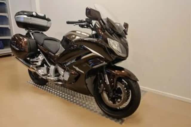 Yamaha FJR 1300 AE (2016) thumbnail 2
