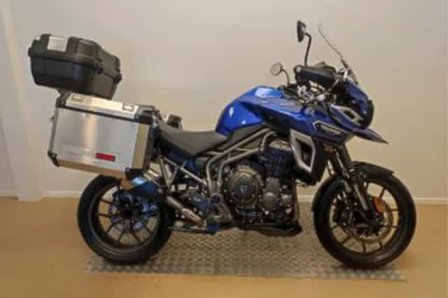 Triumph Tiger 1200 XRX (2017) thumbnail 1