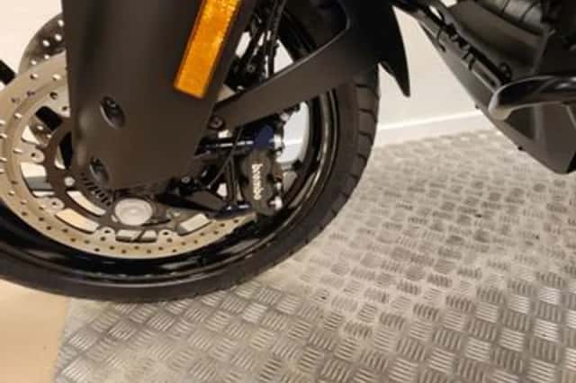 KTM 1290 Super Adventure (2021) thumbnail 4