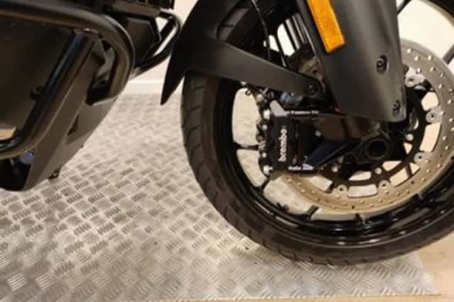 KTM 1290 Super Adventure (2021) thumbnail 5