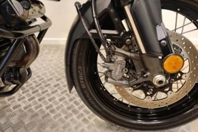 Suzuki V-Strom 1050XT (2021) thumbnail 3