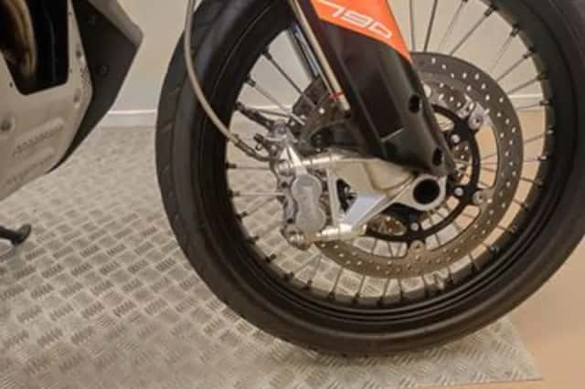 KTM 790 Adventure (2019) thumbnail 3