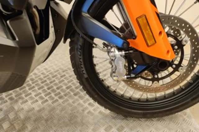 KTM 790 Adventure (2019) thumbnail 3