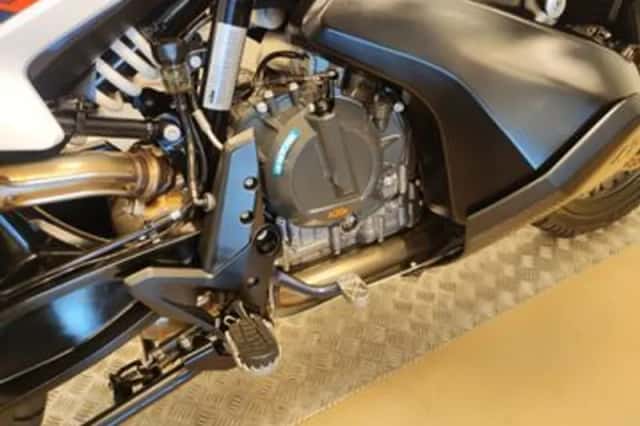 KTM 790 Adventure (2019) thumbnail 4
