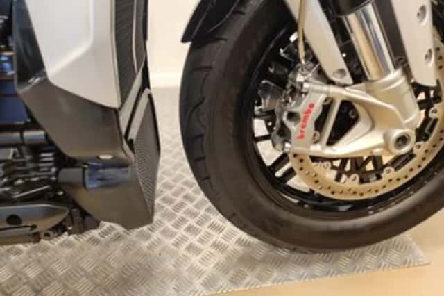 Triumph Rocket 3 R (2020) thumbnail 3