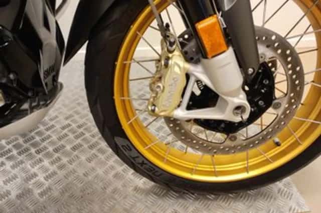 BMW R 1250 GS Adventure (2023) thumbnail 3