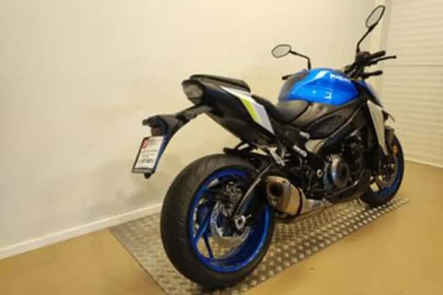Suzuki GSX-S1000 (2021) thumbnail 5