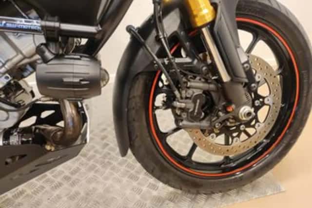 Suzuki V-Strom 1000 (2016) thumbnail 3