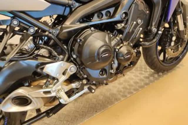 Yamaha Tracer 900 (2018) thumbnail 4
