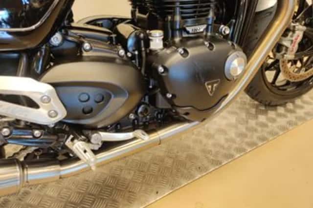 Triumph Speed Twin 1200 (2023) thumbnail 4
