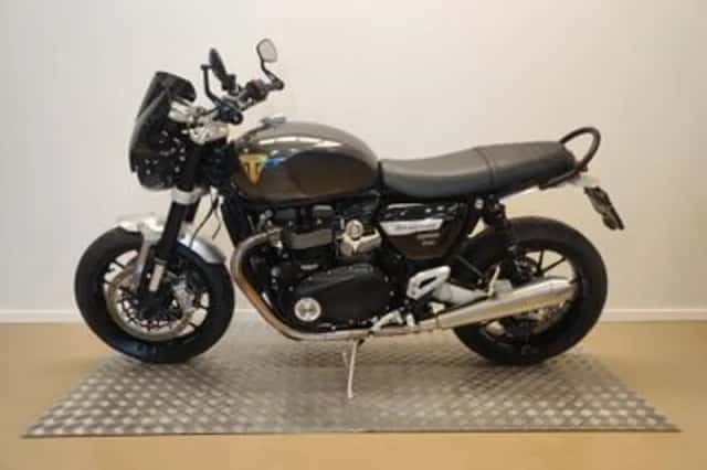 Triumph Speed Twin 1200 (2023) thumbnail 6